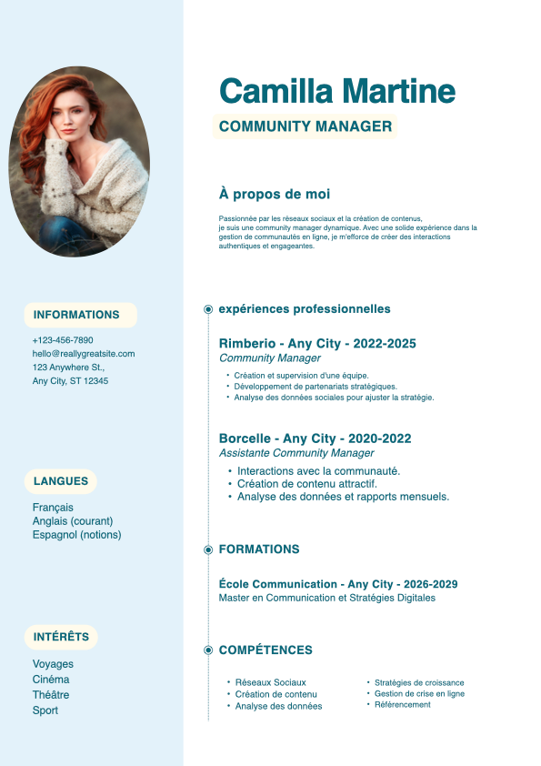 cv français professionnel simple moderne blanc bleu beige.001